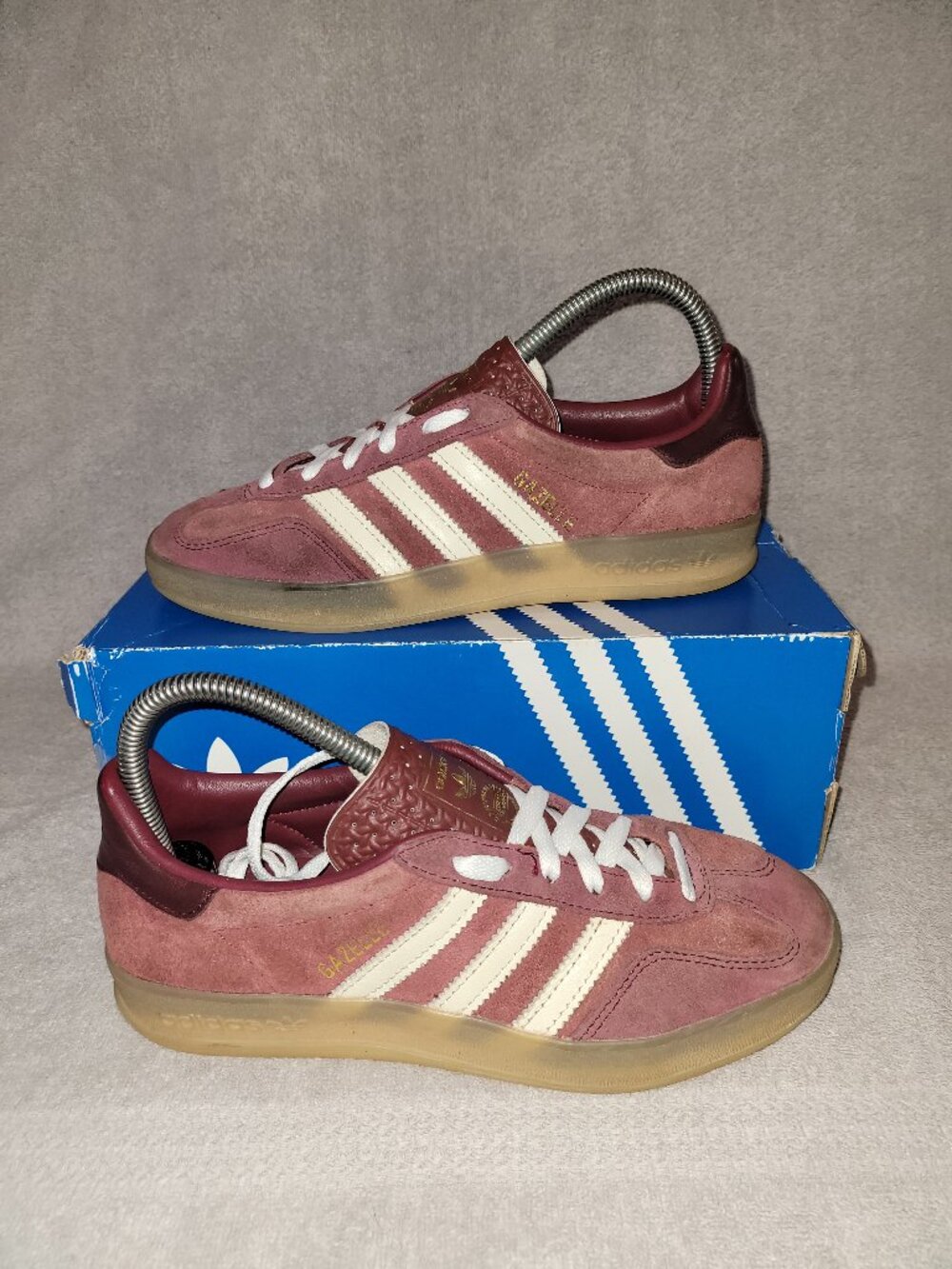 Adidas Gazelle Women's Size 6 Shadow Red Off White Tan Sneakers HQ2661 (#2098)